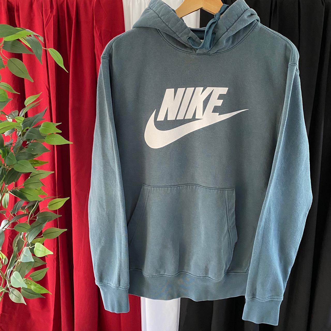 spell out nike sweatshirt