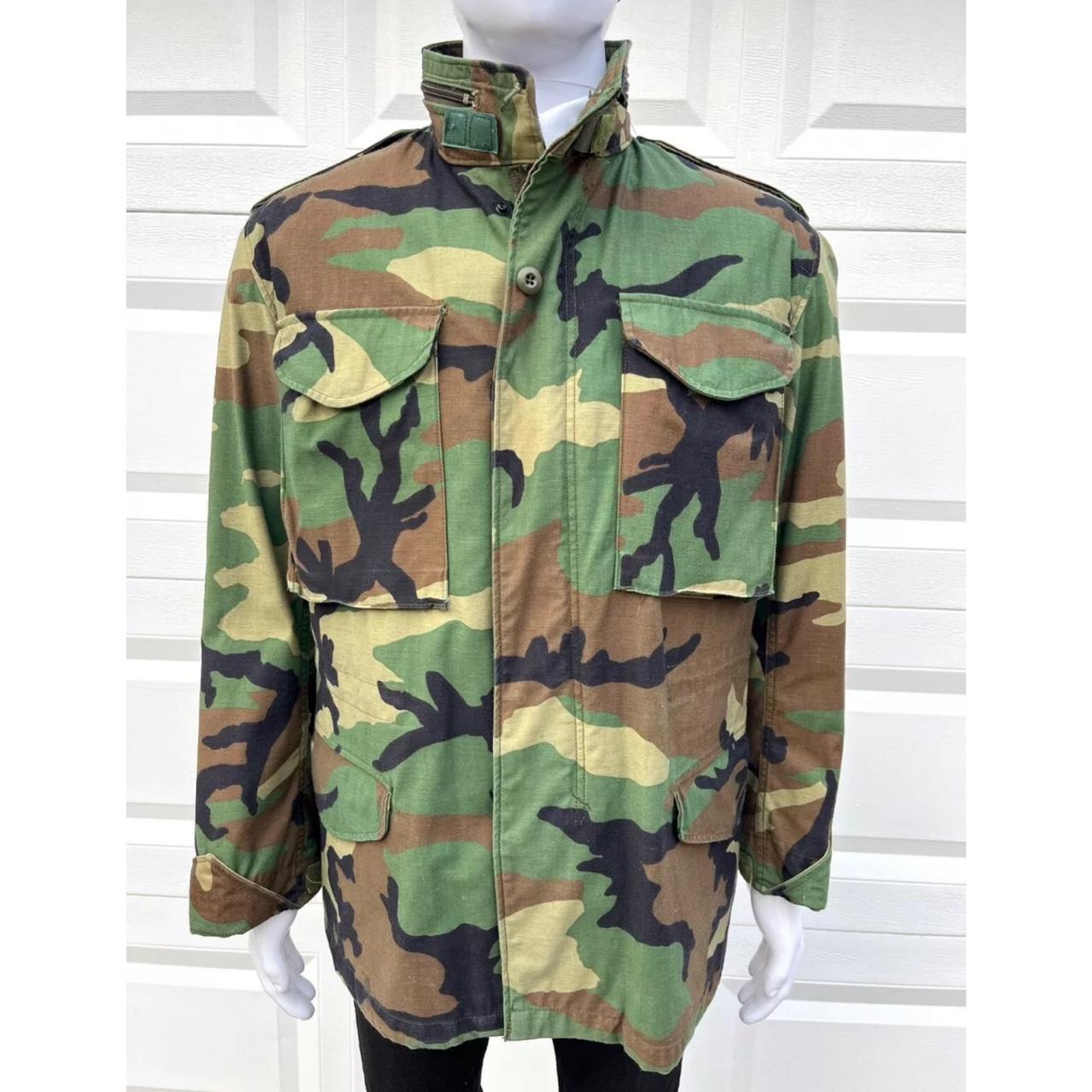 VTG Men’s US Army Camouflage Cold top Weather Coat With Liner Golden MFG Size Medium