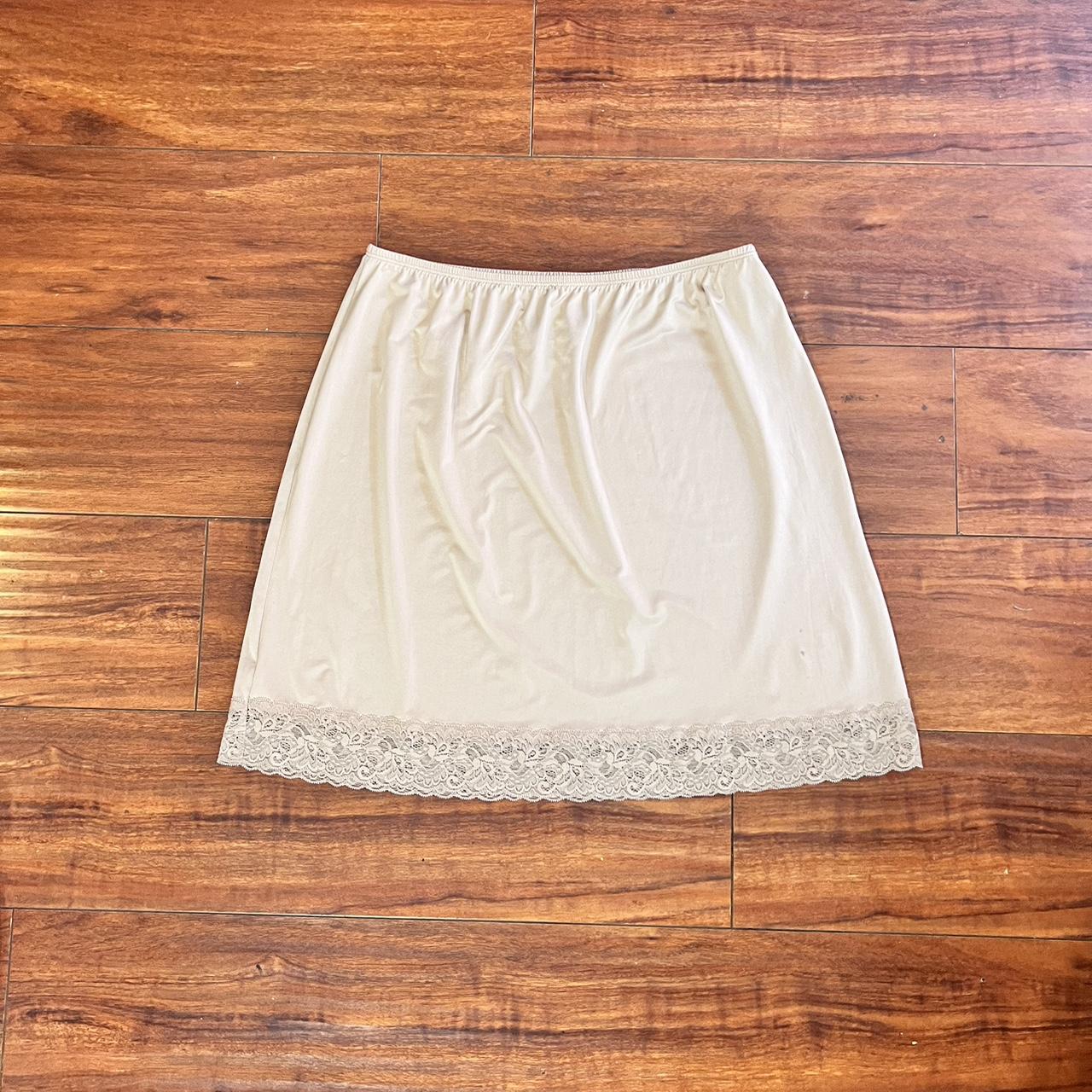 Vintage jones company ny nude colored slip skirt... - Depop