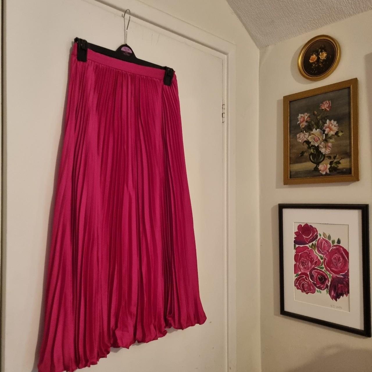 BCBG Max Azria fuchsia pink midi pleated skirt