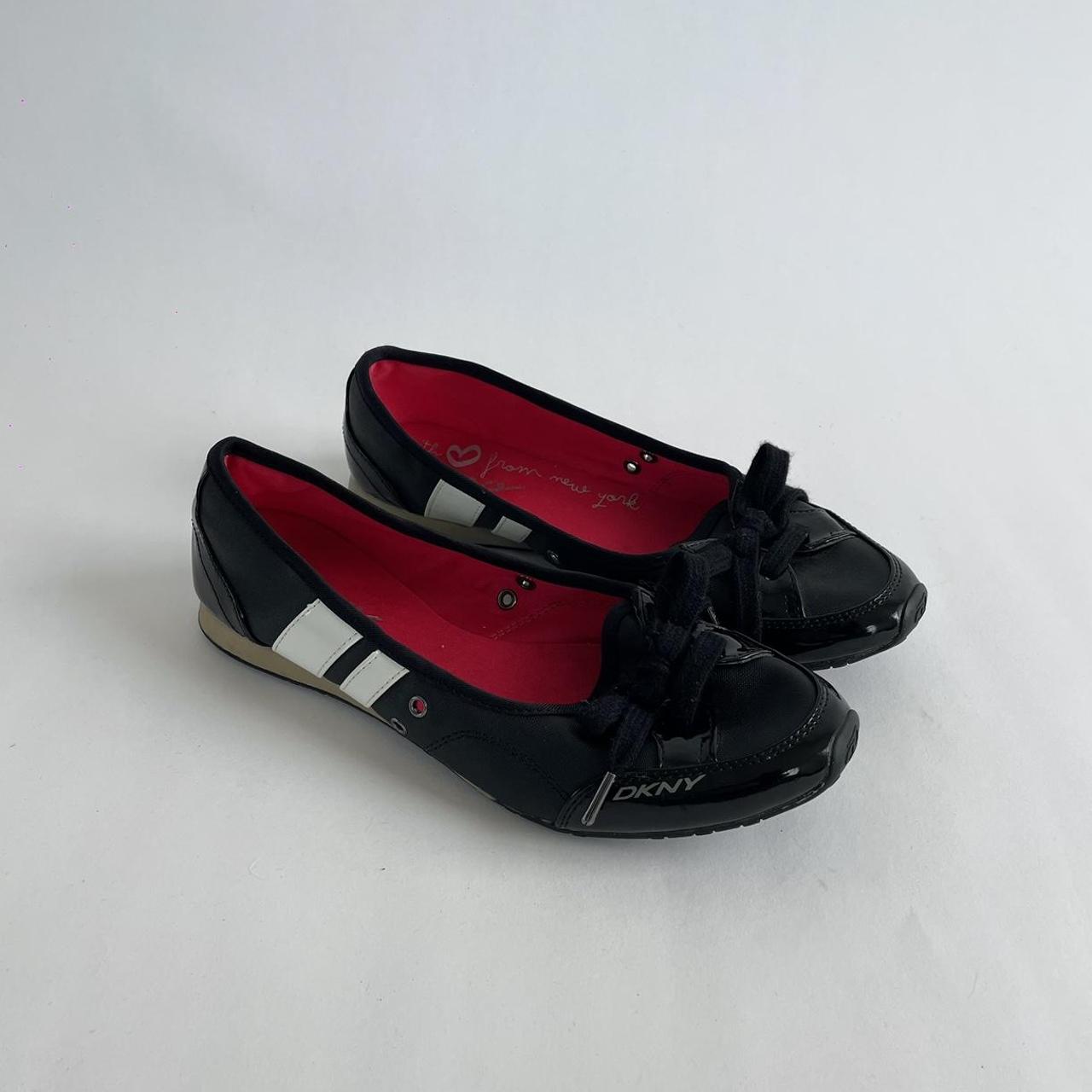 DKNY Women's Ballet-shoes