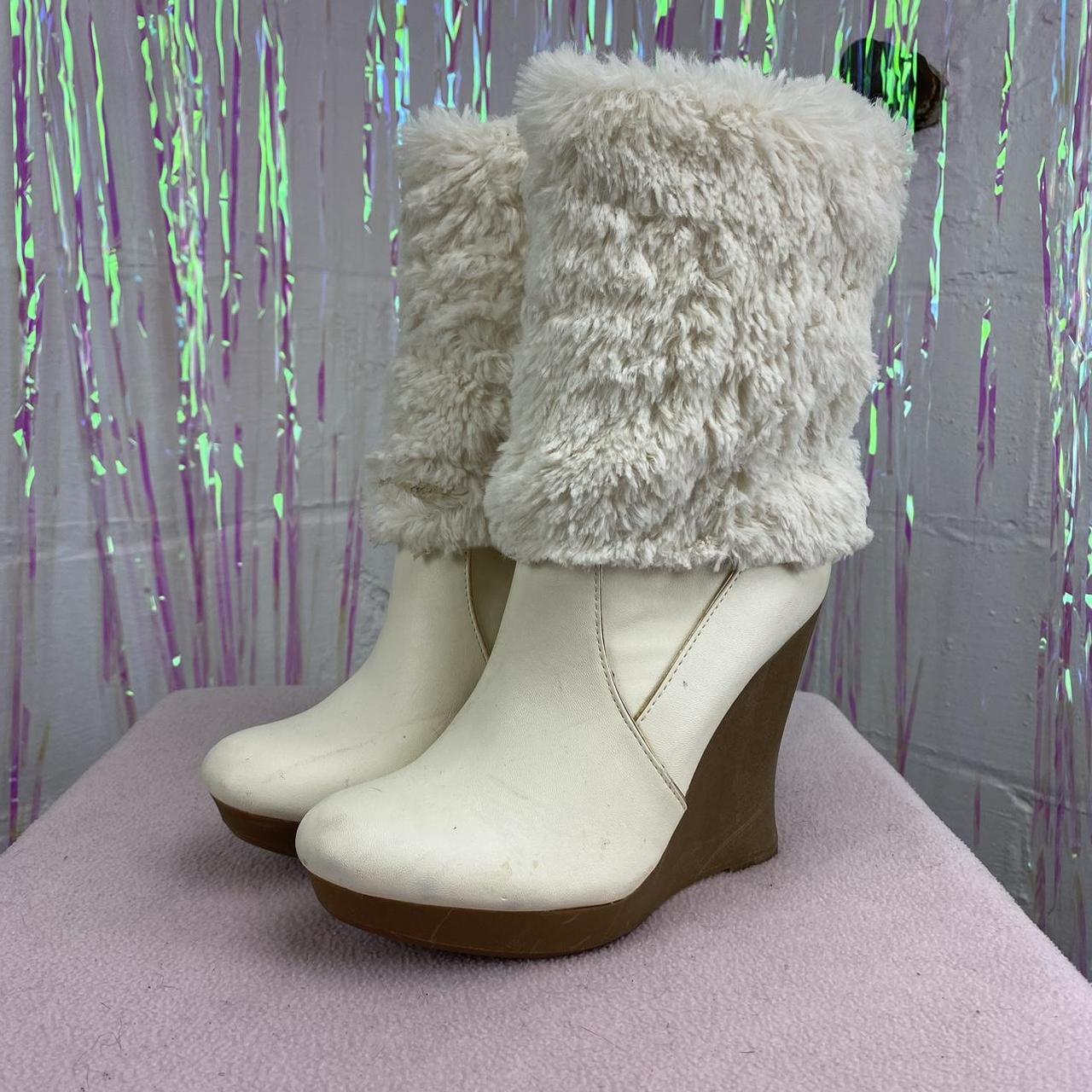 Curvy White Fur Boots 🐑 Some Visible Depop