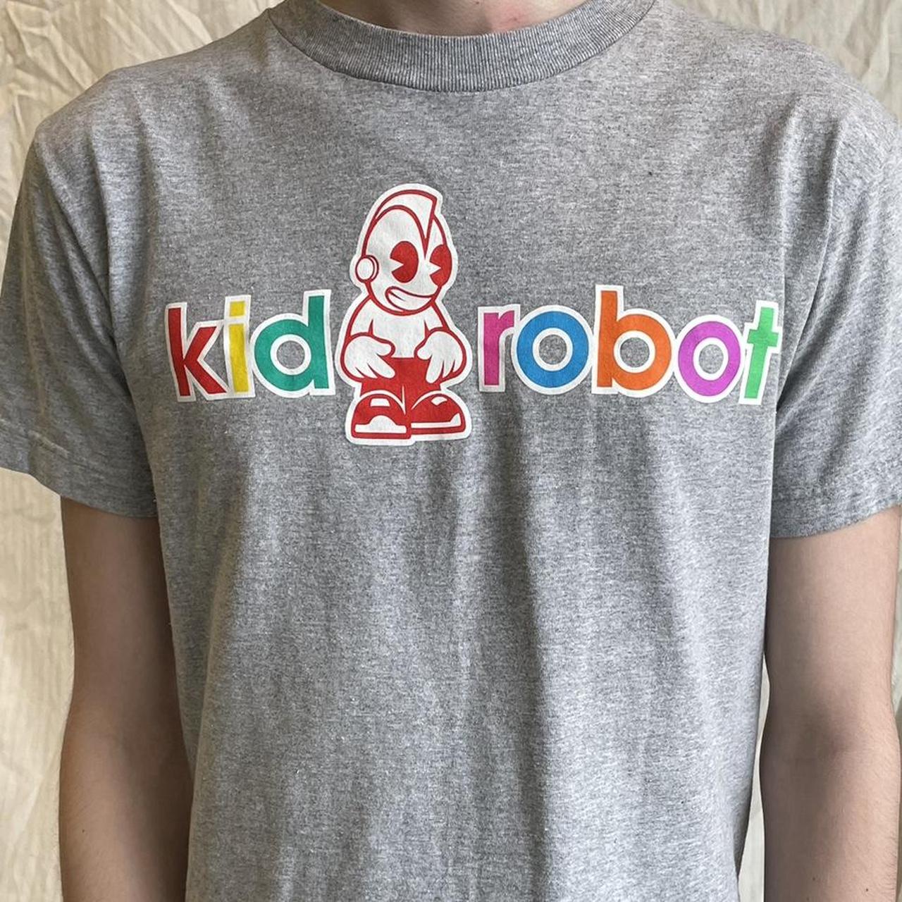 𝚈2𝚔 𝚜𝚑𝚒𝚛𝚝2  Roblox shirt, Roblox t shirts, Hoodie roblox