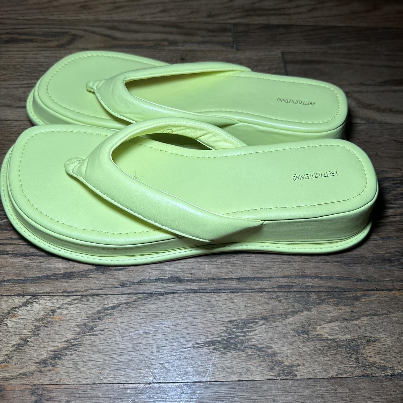 plt flat sandals