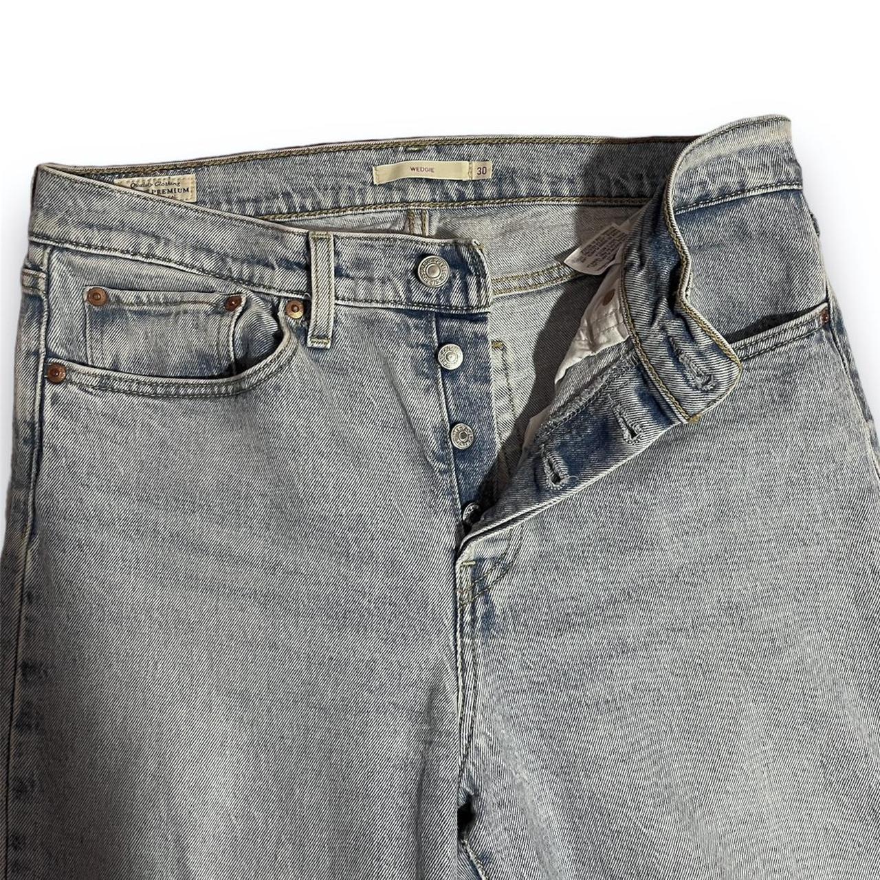 Levi's wedgie fit clearance light wash