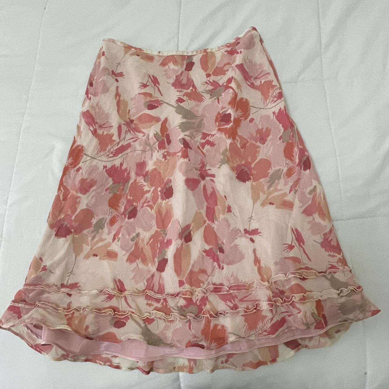 vintage pink floral midi skirt size 2 or small - Depop
