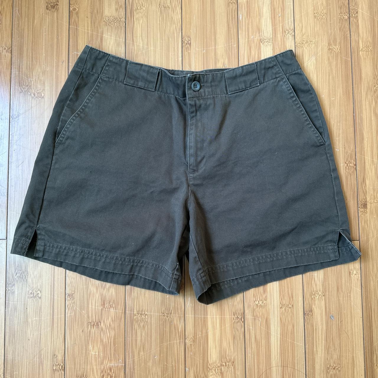 Dockers Green chino shorts with a relaxed fit