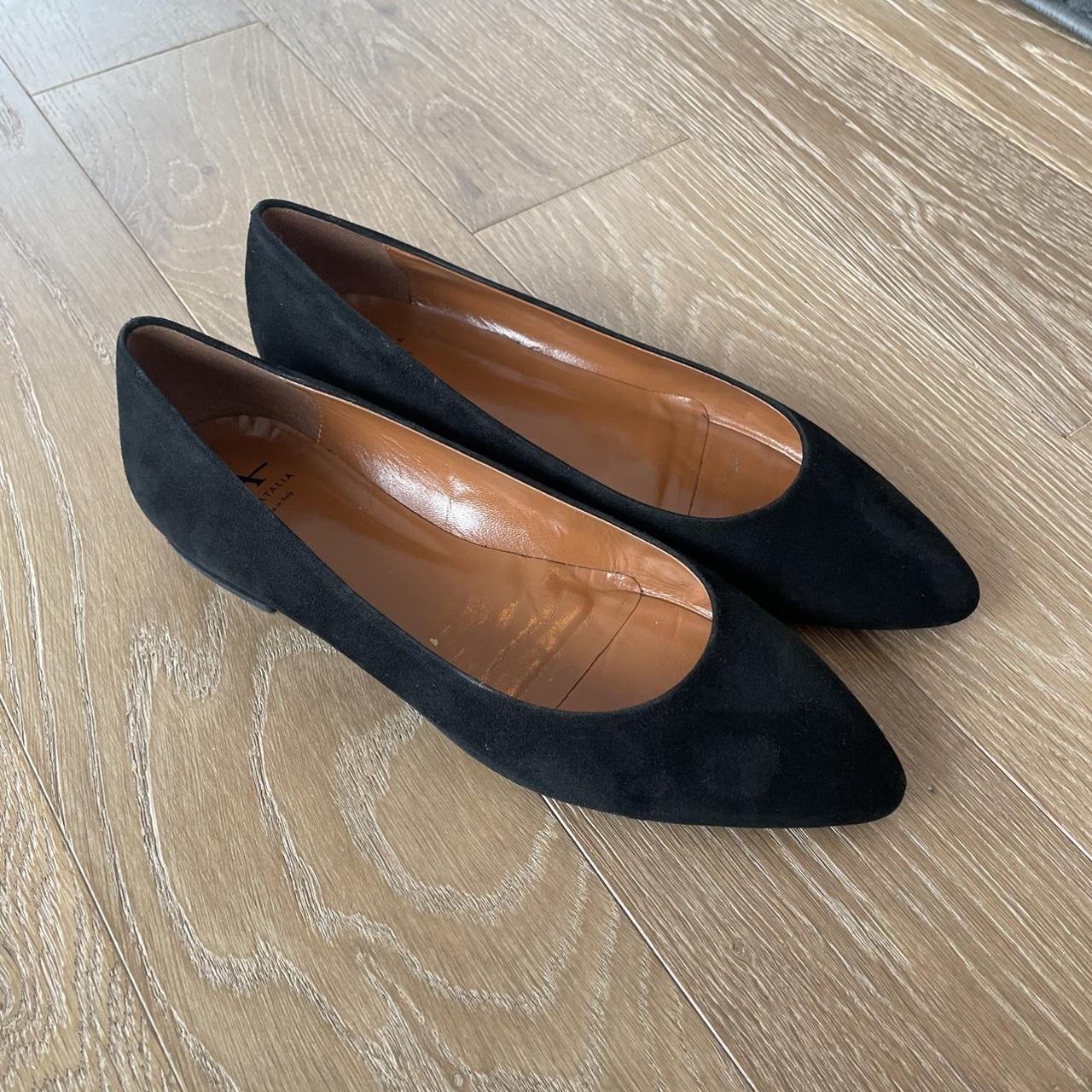 Aquatalia Penina Suede Flats Super cute high Depop