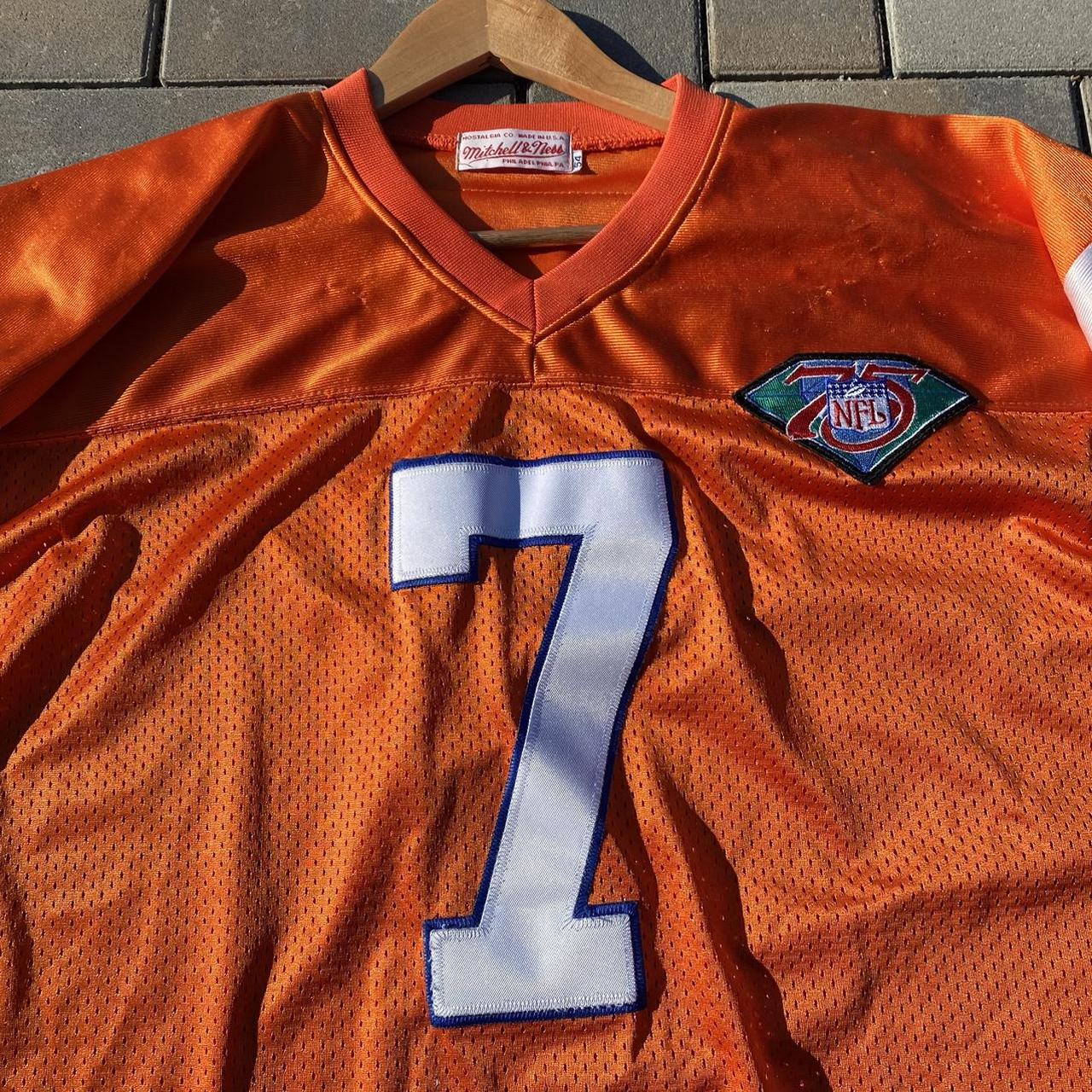 Denver Broncos Mitchell & Ness NFL Vintage - Depop