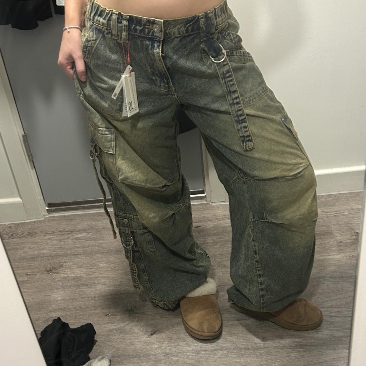 BDG BAGGY CARGO JEANS! Never worn still with tags!... - Depop