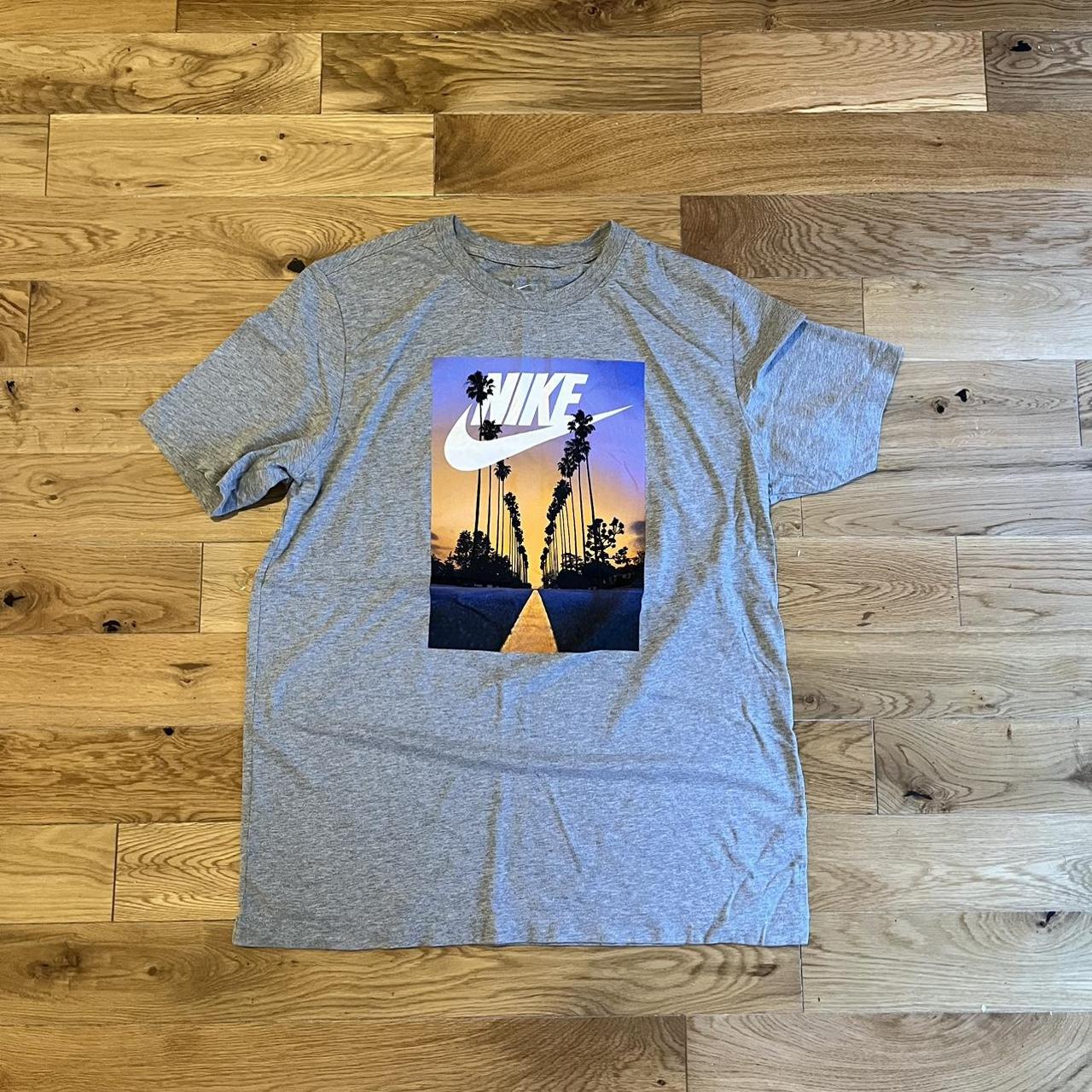 Classic Nike Sunset Graphic Tee Size Large Good... - Depop