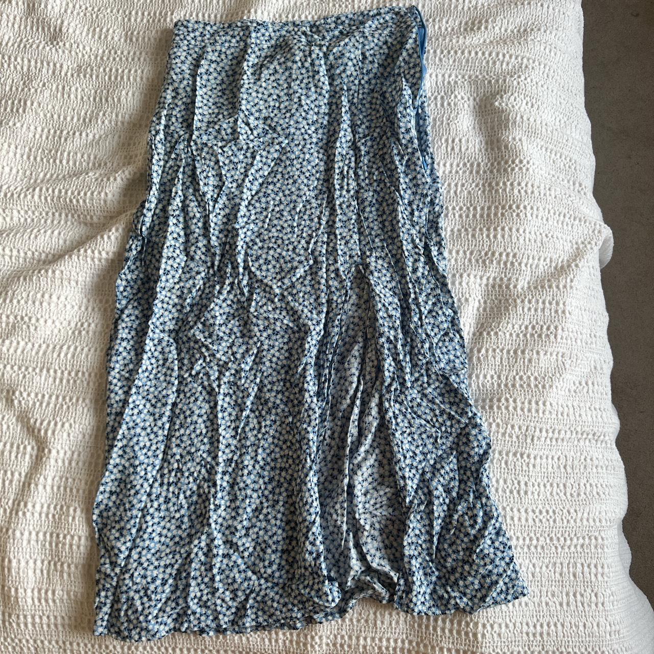 stunning maxi skirt from H&M Slit at the bottom xx - Depop