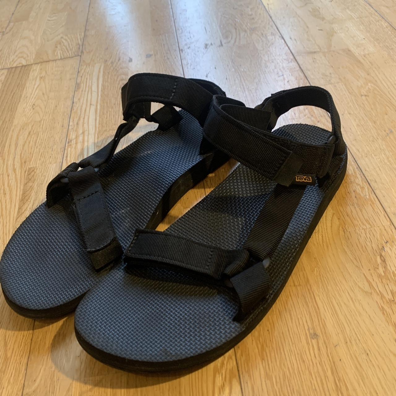 Used best sale teva sandals