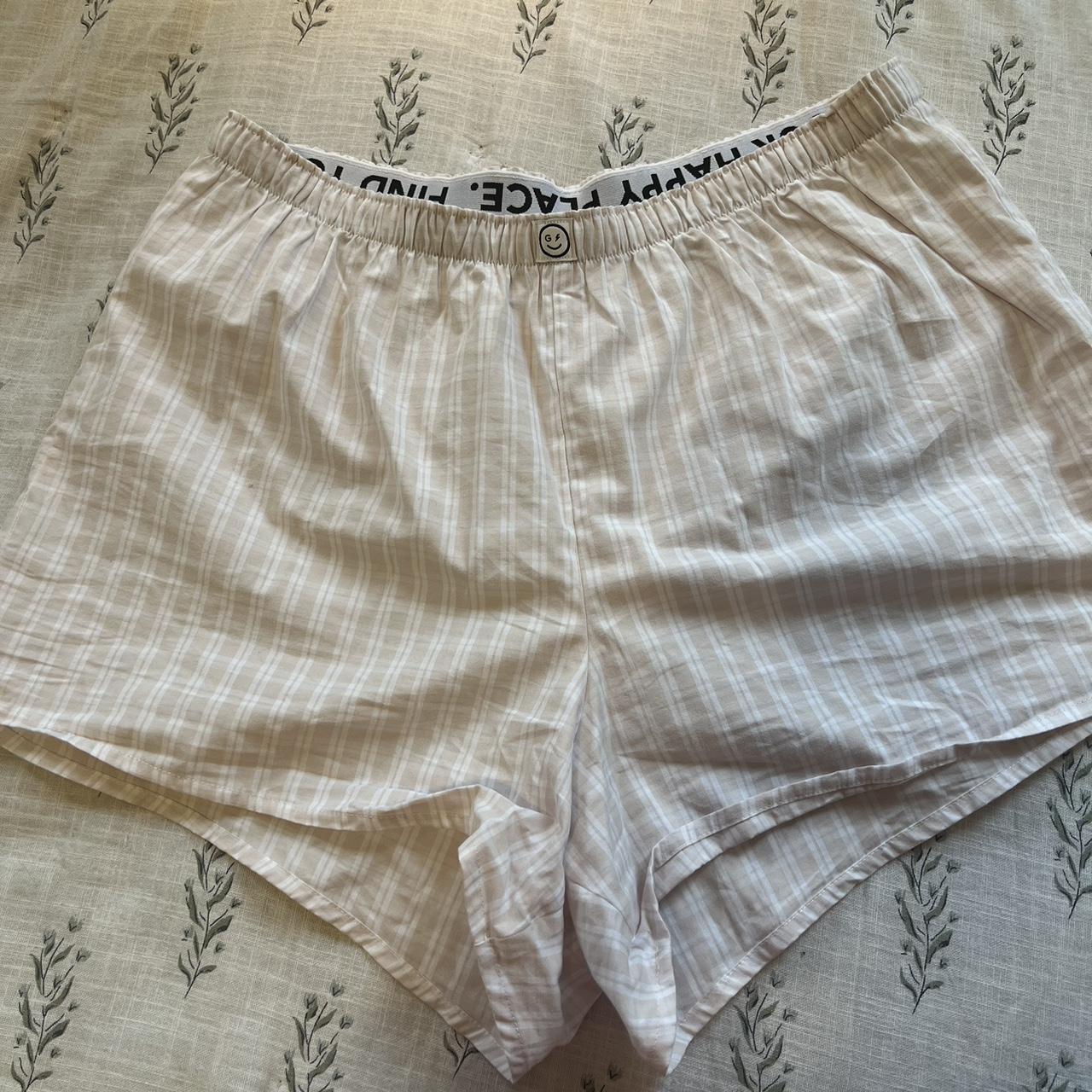 Gilly Hicks Women's White and Pink Shorts | Depop