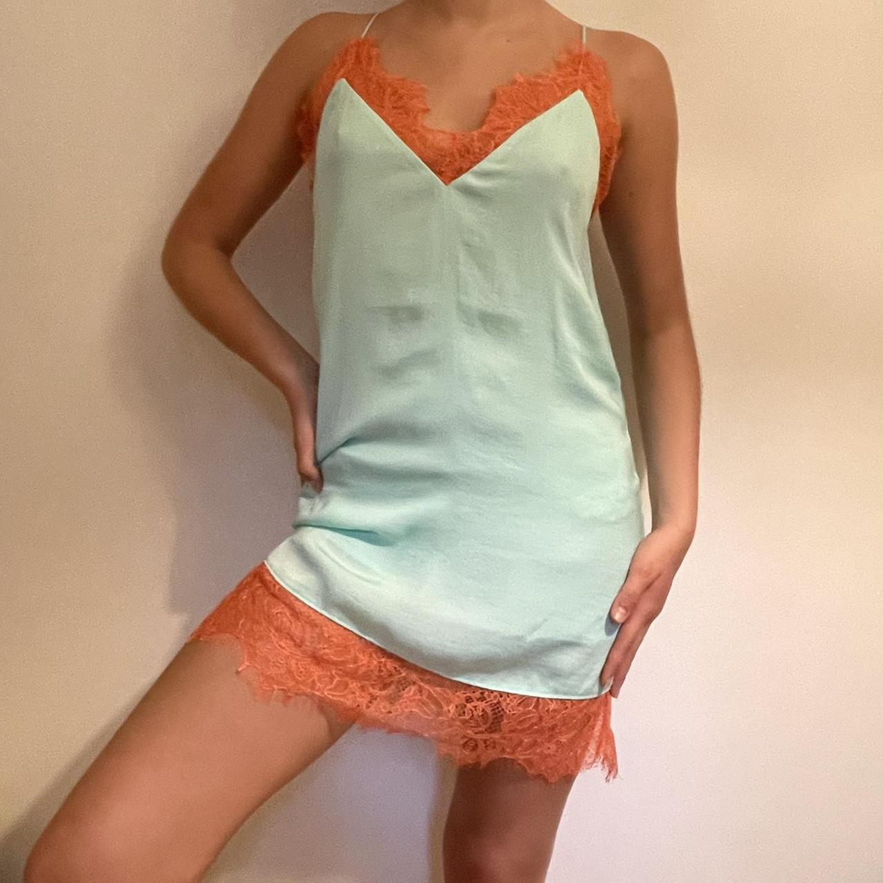 Gorgeous vintage y2k 90s style Dua Lipa x Pepe Depop