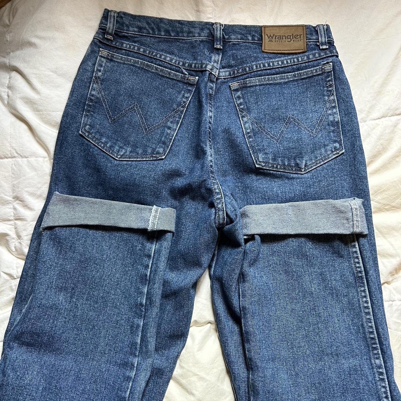 Wrangler straight leg jeans. These are so so cute I... - Depop