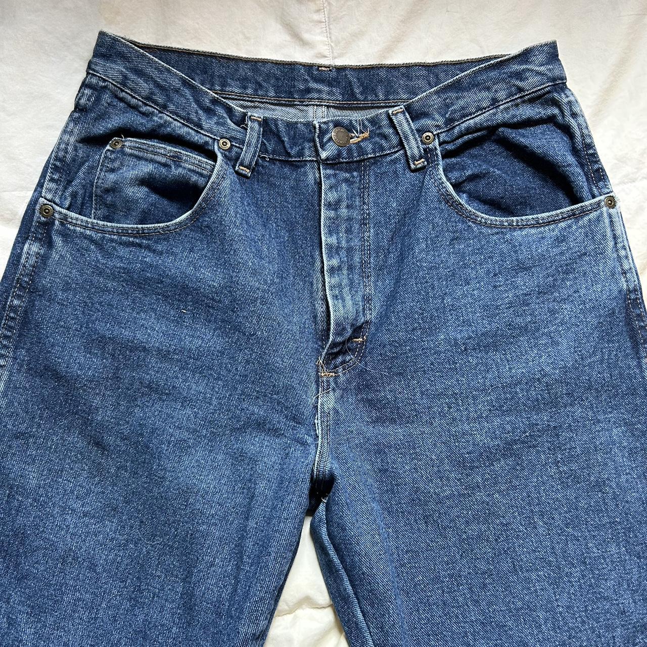 Wrangler straight leg jeans. These are so so cute I... - Depop