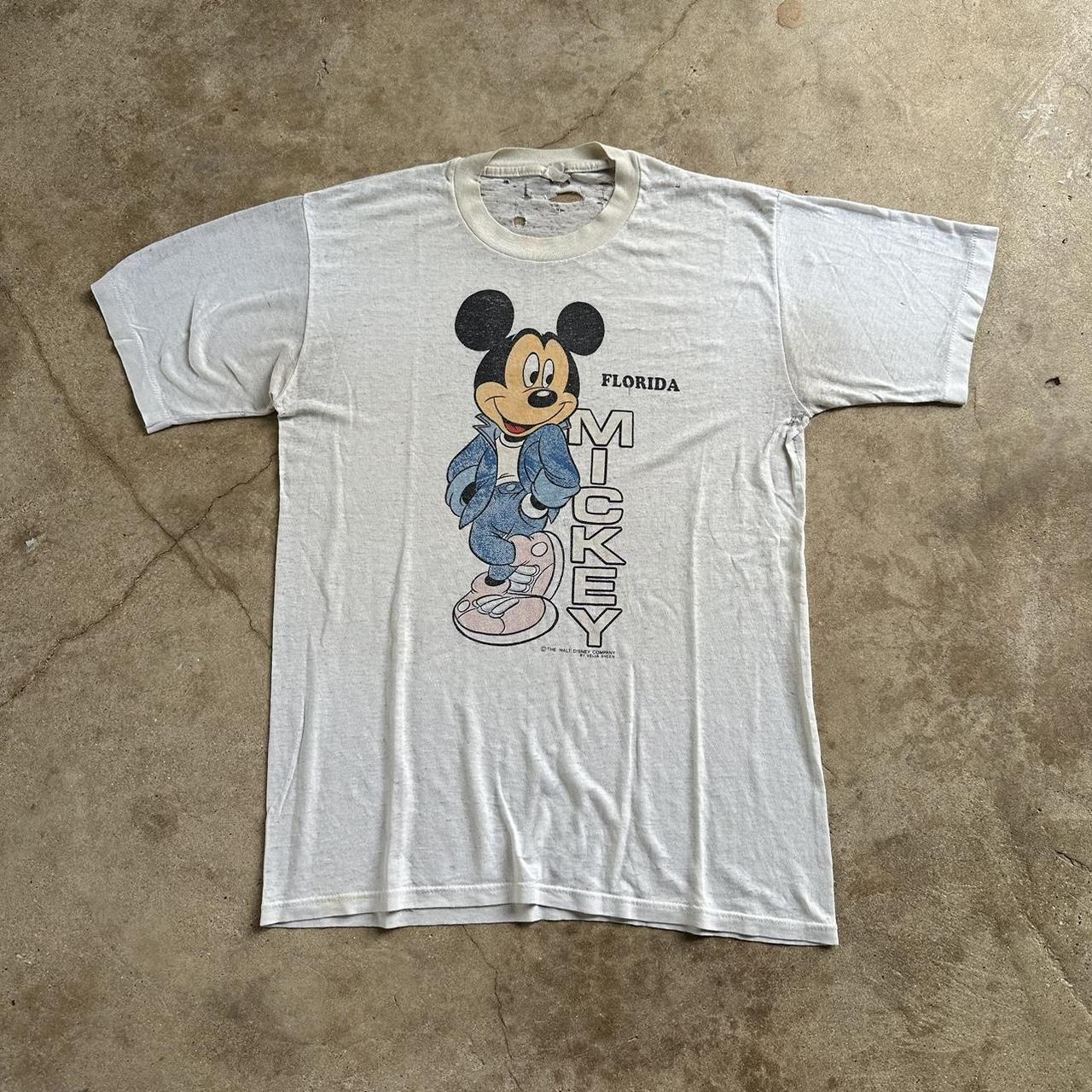 Vintage 90s Mickey USA Disney Store T-shirt Cool - Depop