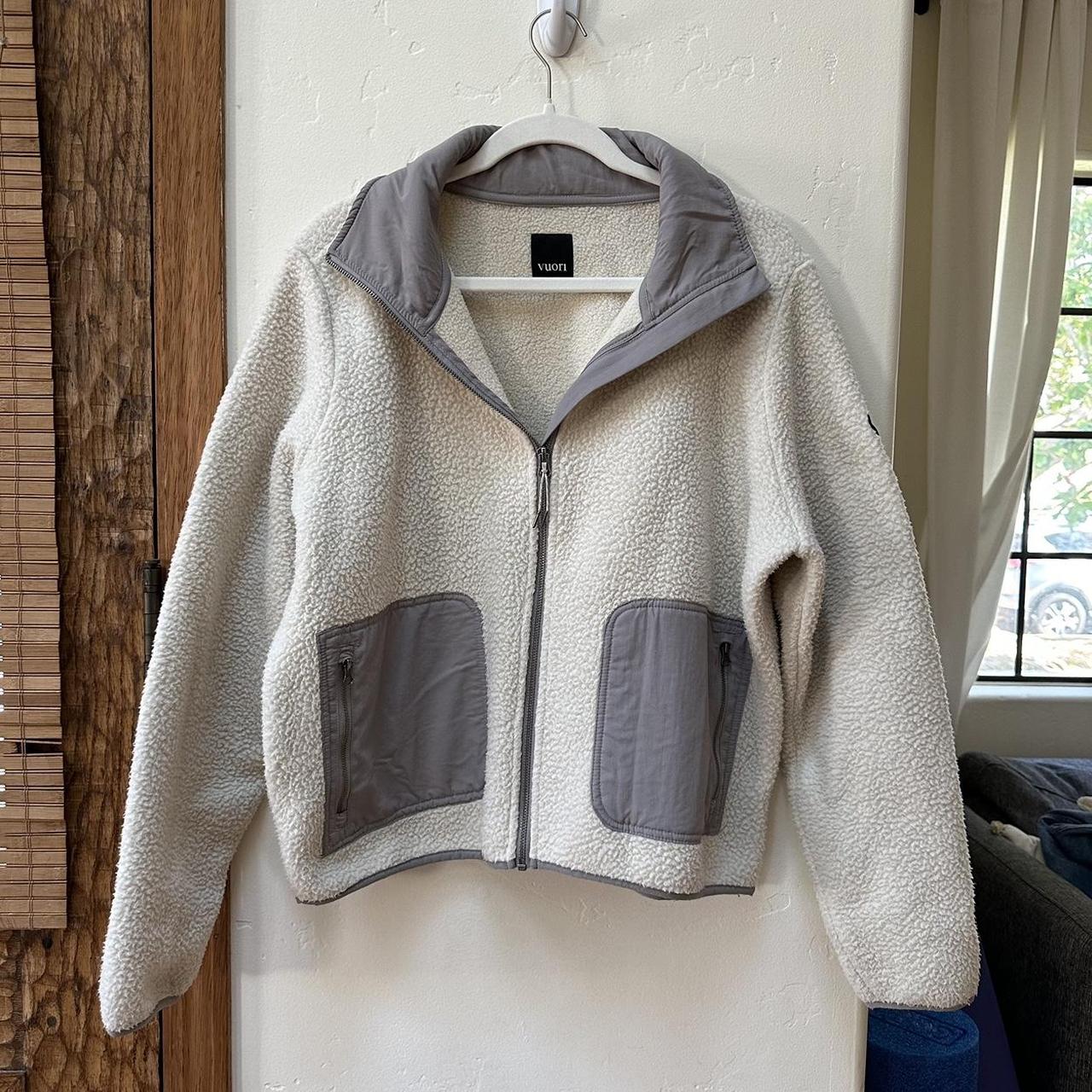 Vuori Sherpa jacket Worn frequently, excellent... - Depop