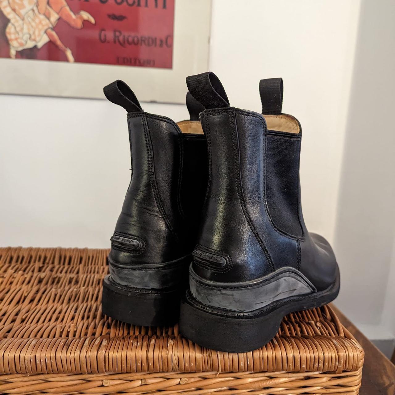Hunter Women's Black Boots Depop