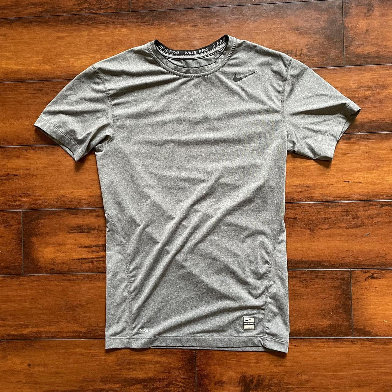 mens gray nike shirt