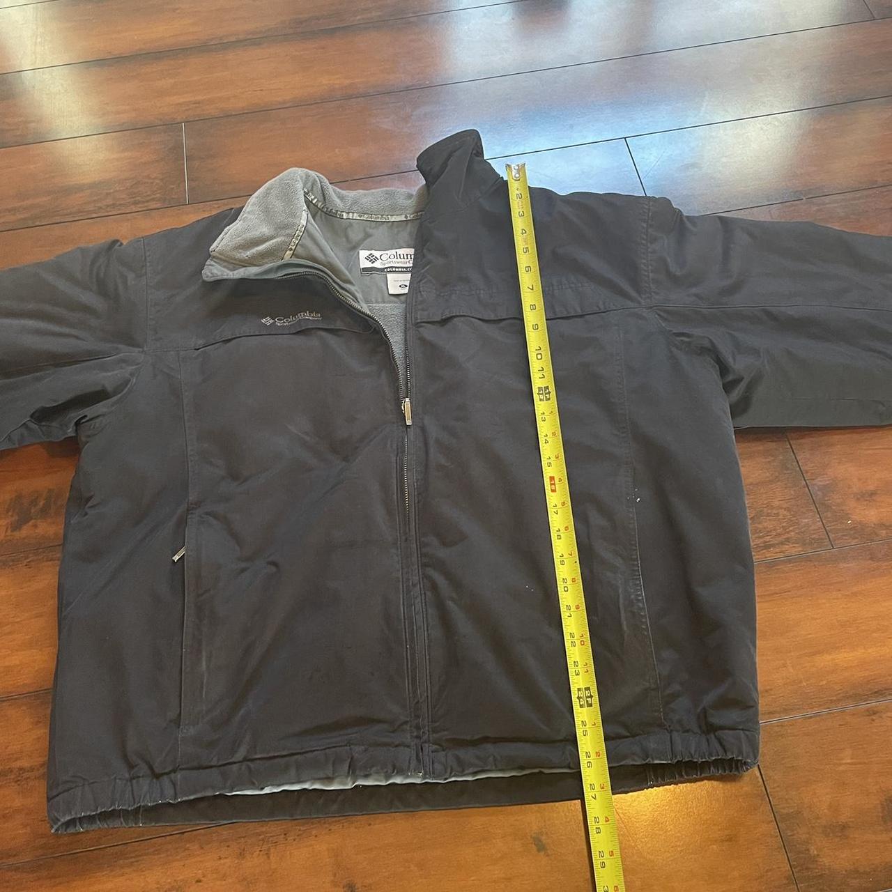 Columbia winter jacket excellent condition boxy... - Depop