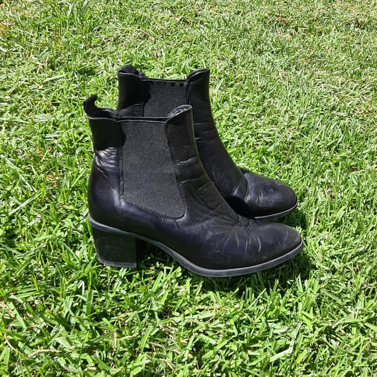 comfortable black leather boots
