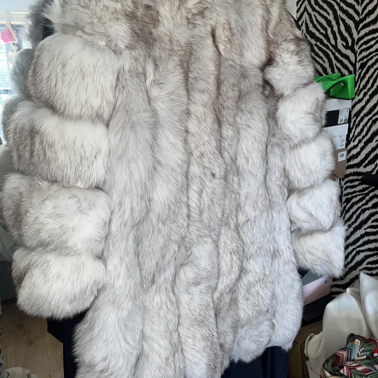 Twenty fall white long fur coat Skeptical about... - Depop