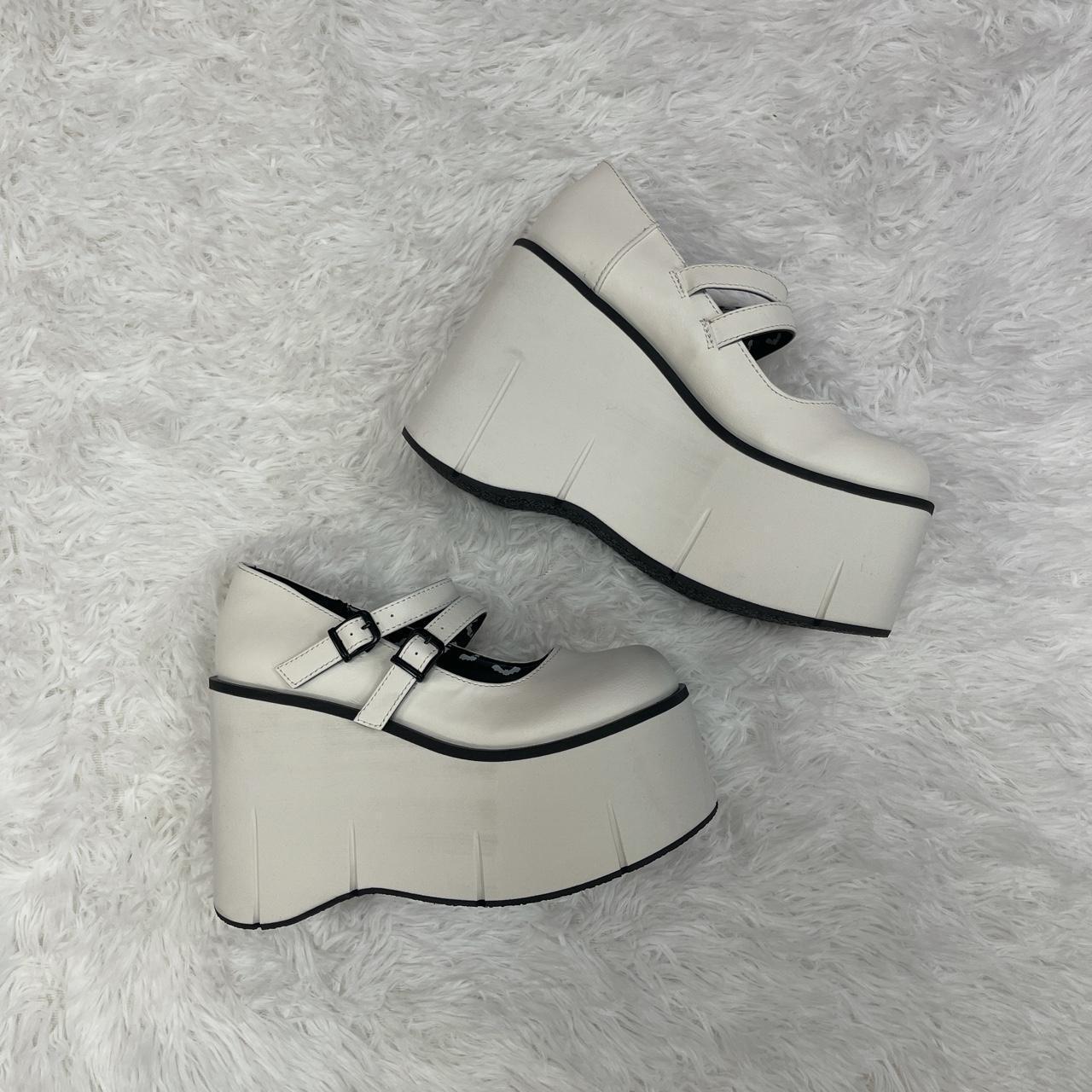 Demonia discount dollhaus platforms