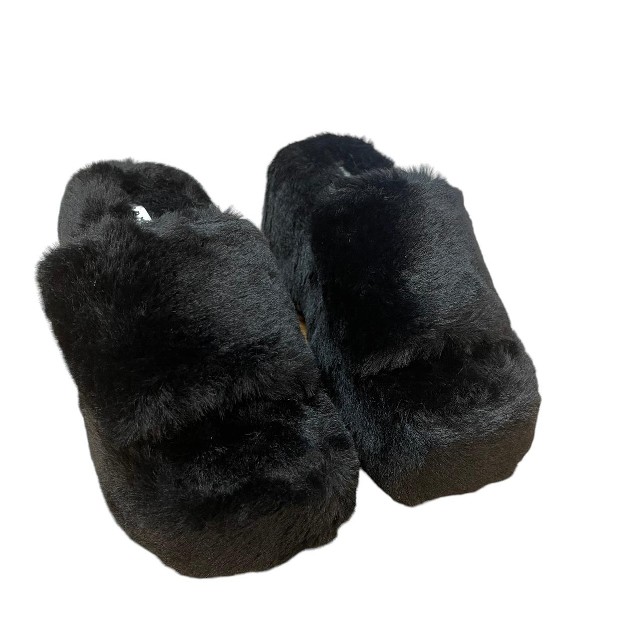 faux fur lined sandals