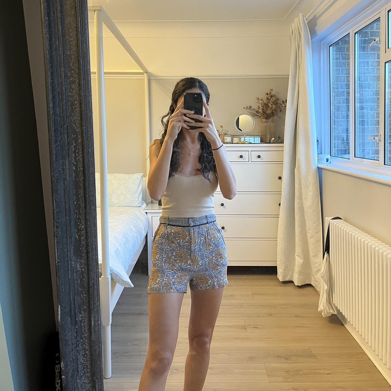 shorts xs 💕 London based, message for... Depop