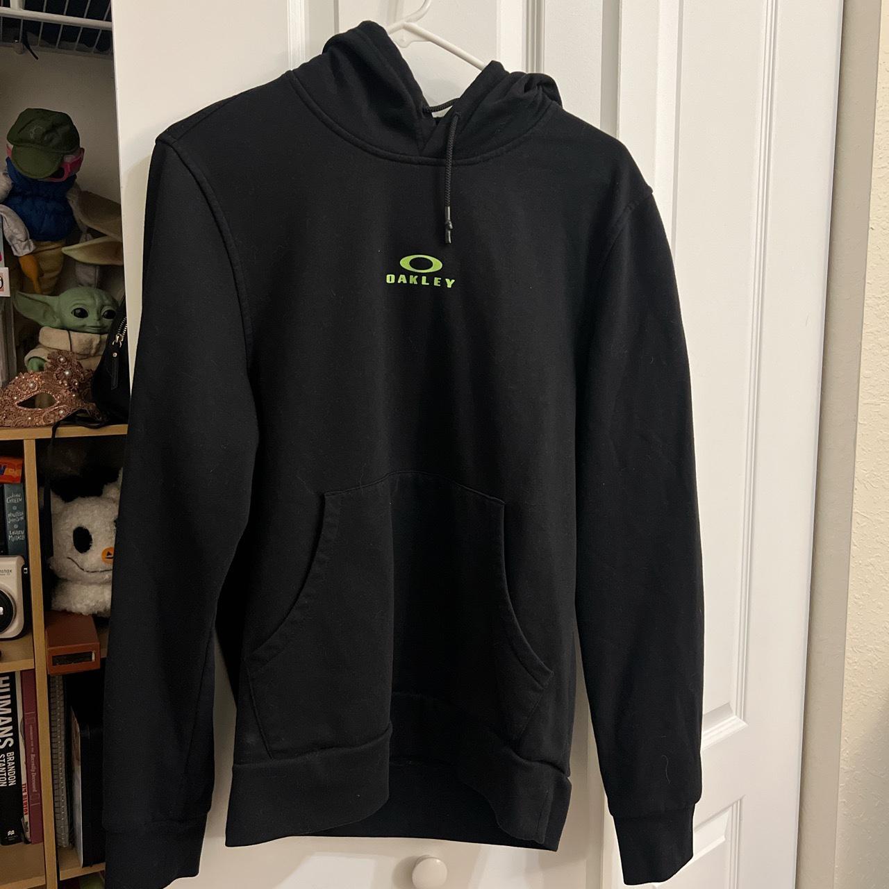 Practically new Oakley hoodie. Only worn a handful... - Depop