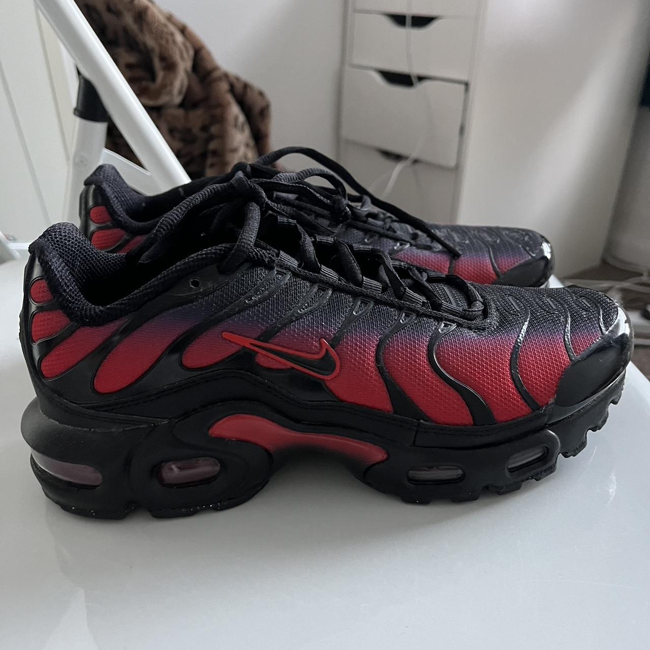 nike air max plus womens red