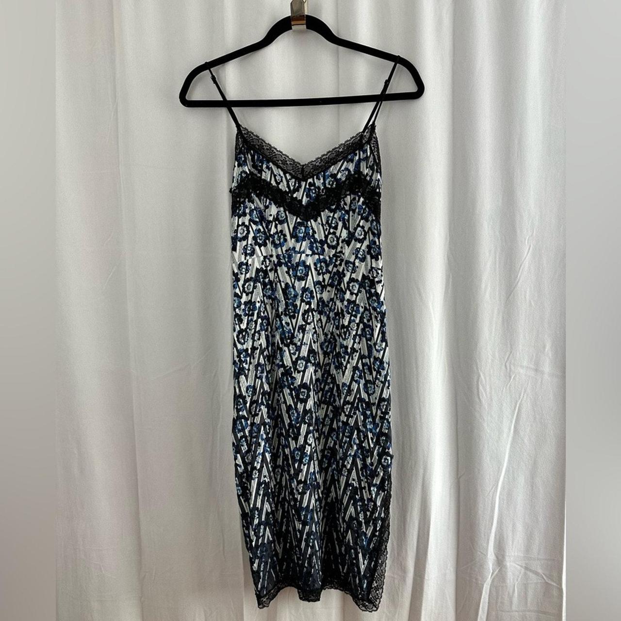 item listed by sisimarie11