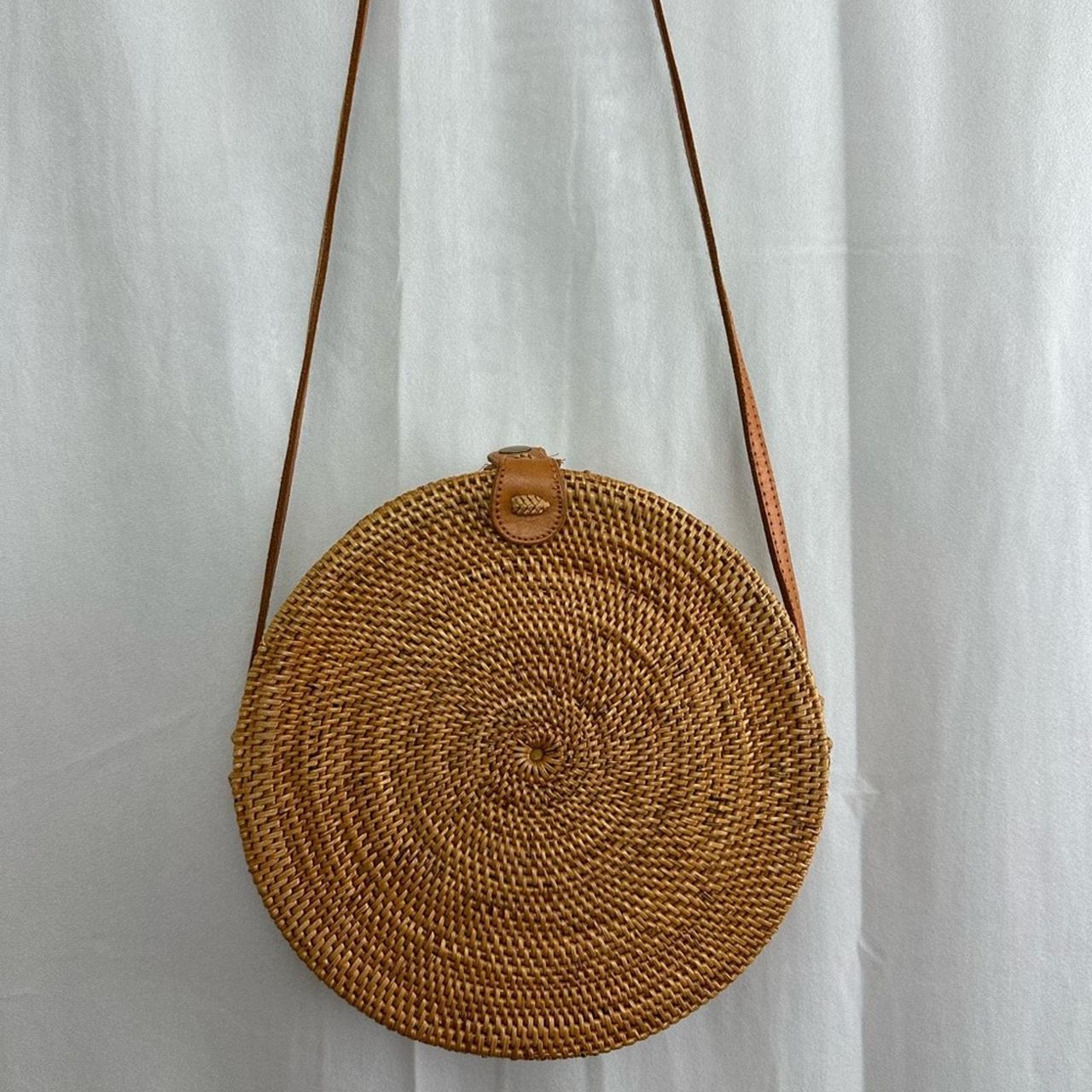item listed by sisimarie11