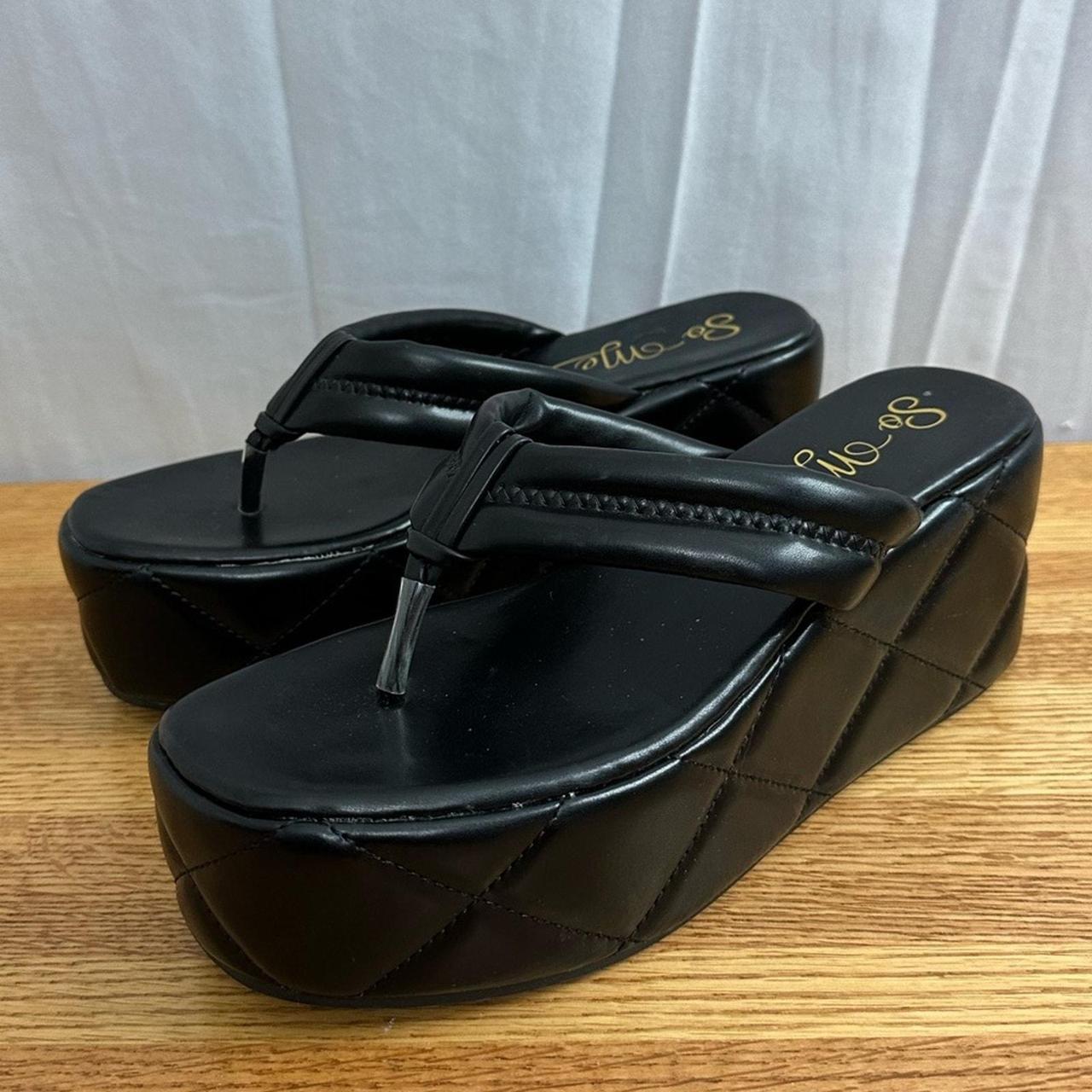 item listed by sisimarie11