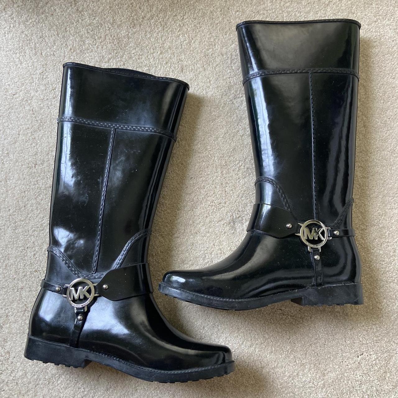 Michael kors rain deals boots size 8