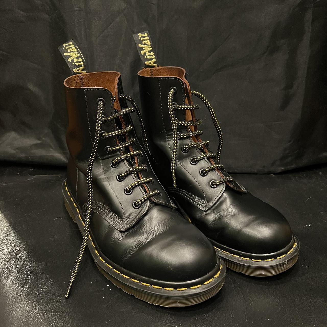 Martens hotsell vintage 1460