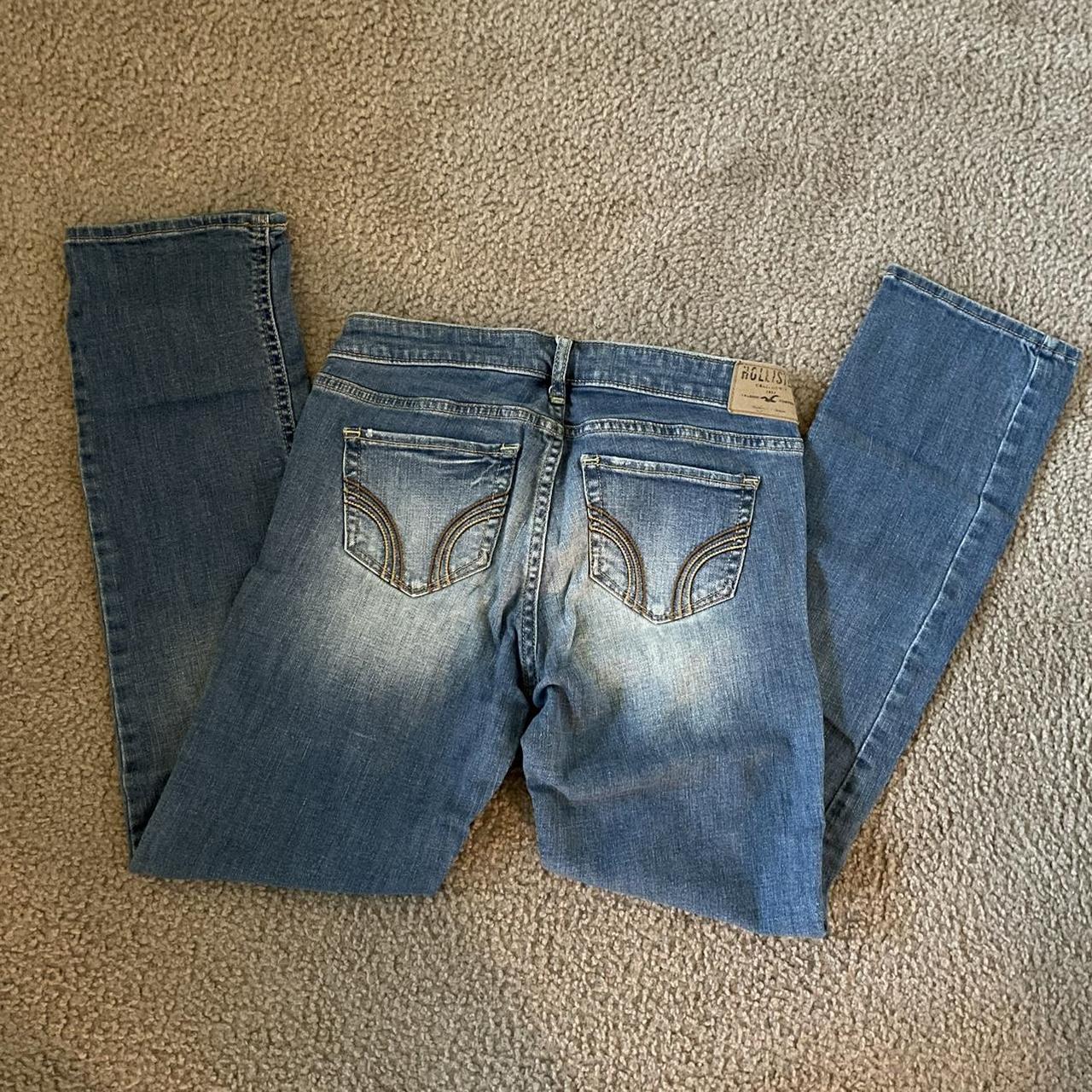 💙 Hollister Co. Low Rise Denim Slim-Straight Medium... - Depop