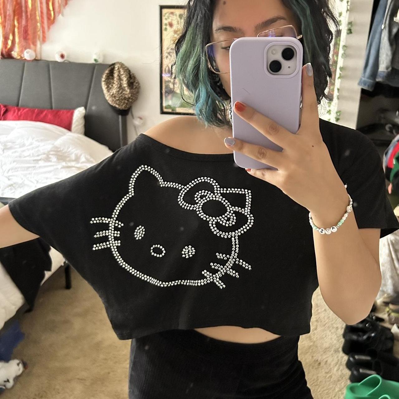 😻🖤THE CUTEST Y2K HELLO KITTY OFF THE SHOULDER... - Depop