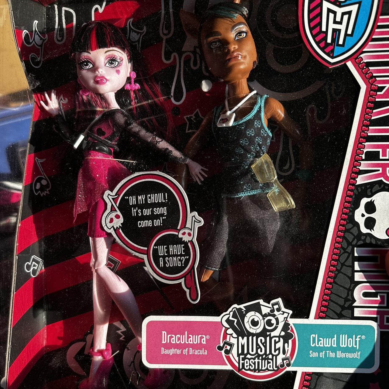 Monster High Draculaura Clawd Wolf Music Festival... - Depop