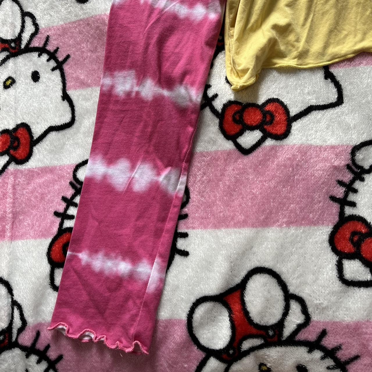 Pink hello kitty oversized shirt It's size S but is - Depop