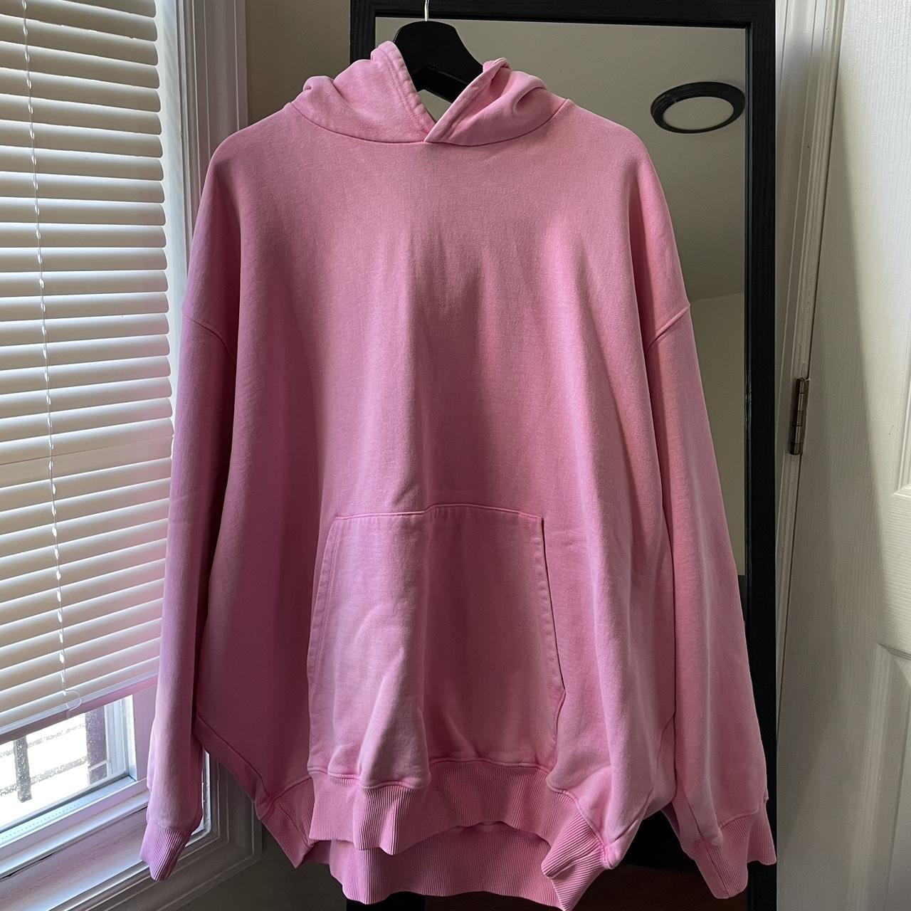 skims boyfriend fleece hoodie • bubble gum pink •... - Depop