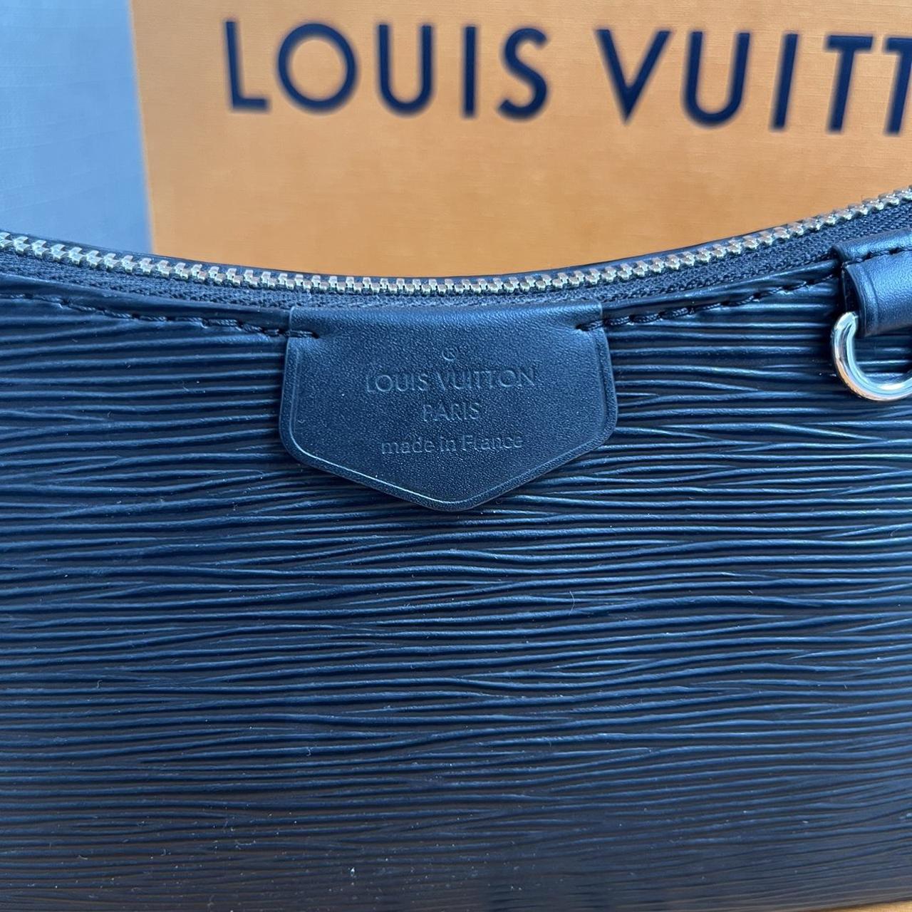 Louis Vuitton Women's Black Bag Depop