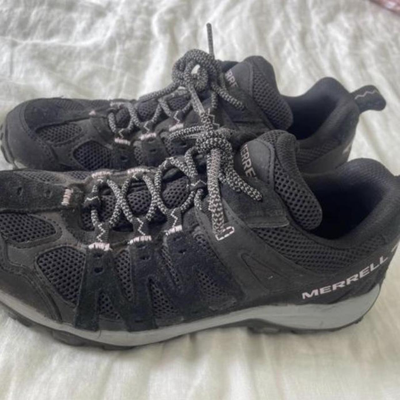 merrell walking boots size 6