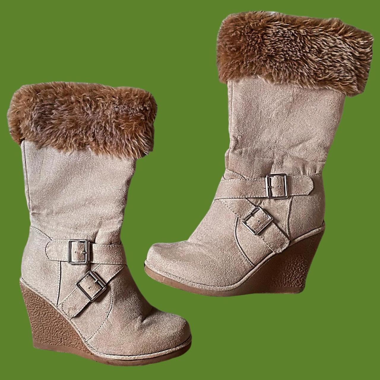 Women's Tan Boots Depop