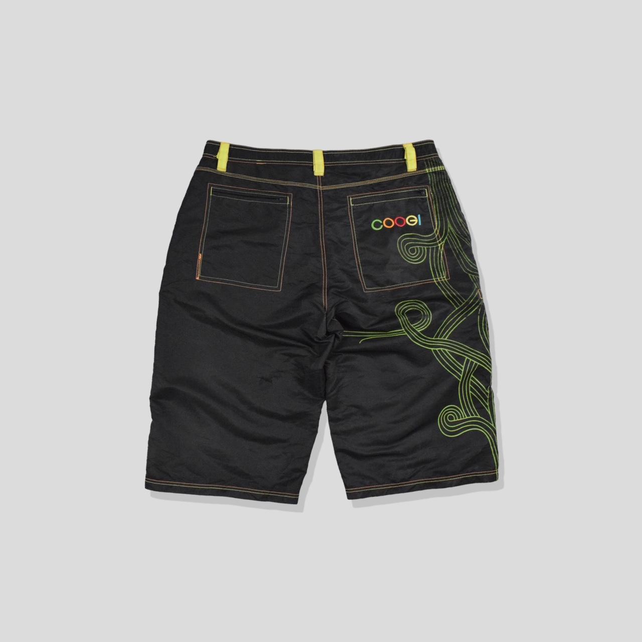 90s COOGI ギミック カーゴ ショーツ ハーフ パンツ 32 クージー Coogi shorts Vintage 90s Coogi Hip-Hop Embroidered | Depop