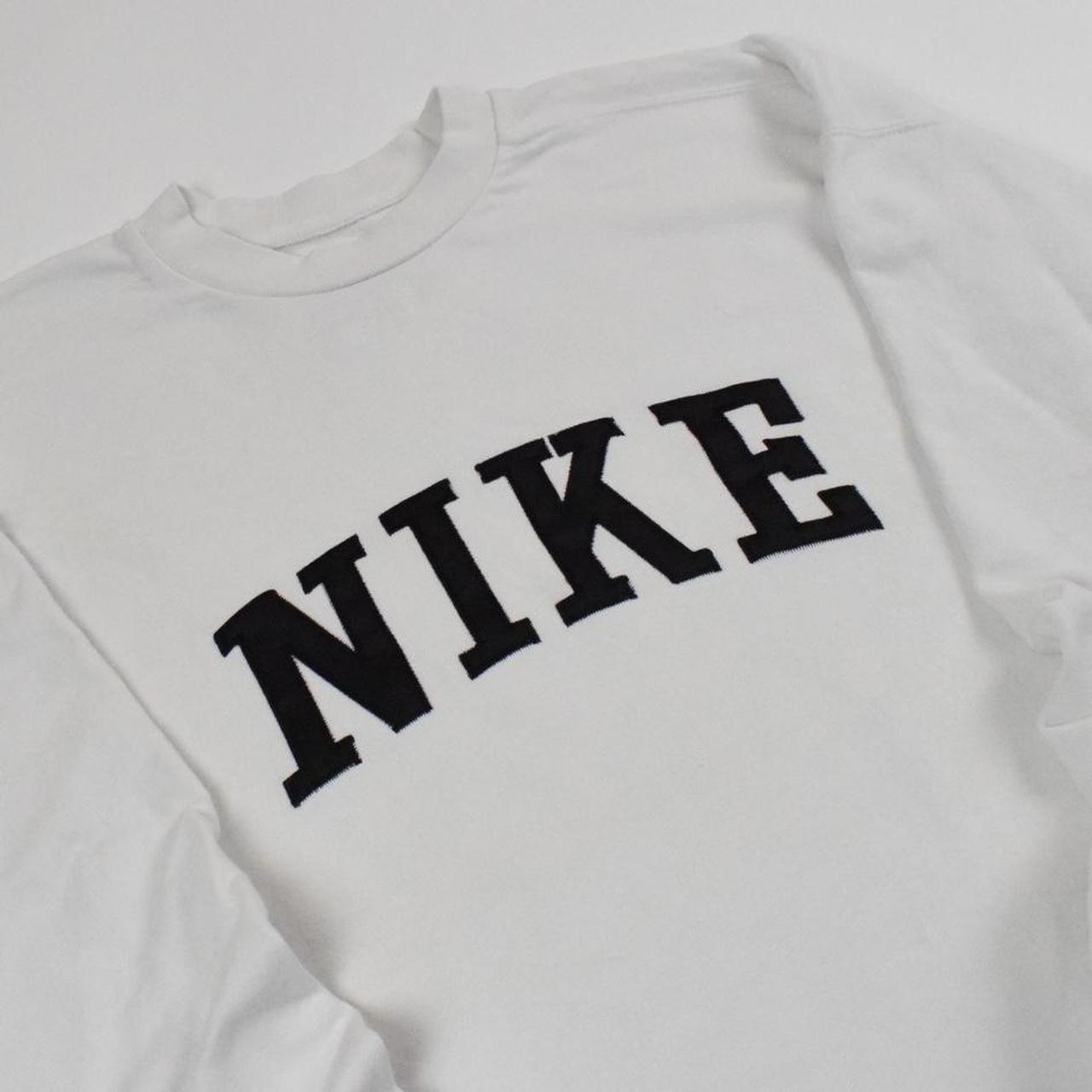 nike vintage white sweatshirt