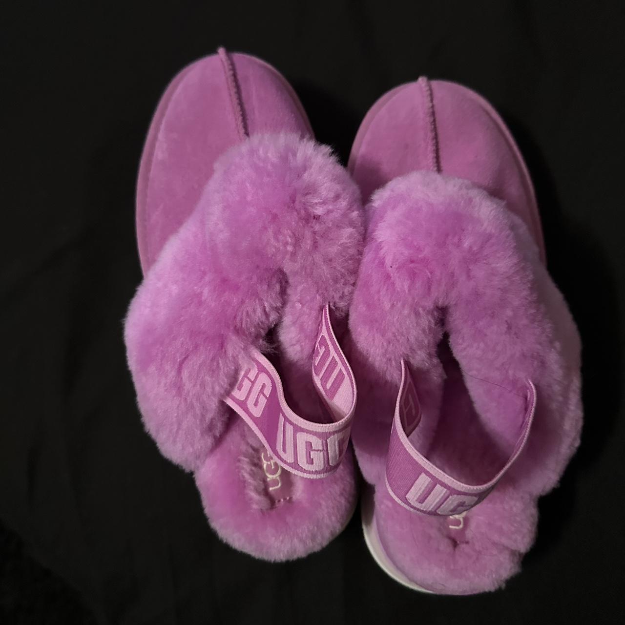 Pink infant ugg discount slippers