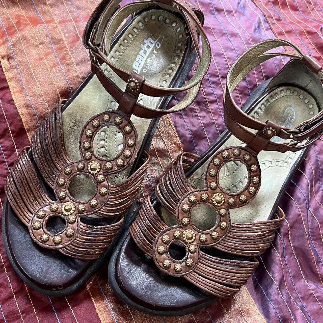 Earth Women's Brown Sandals | Depop